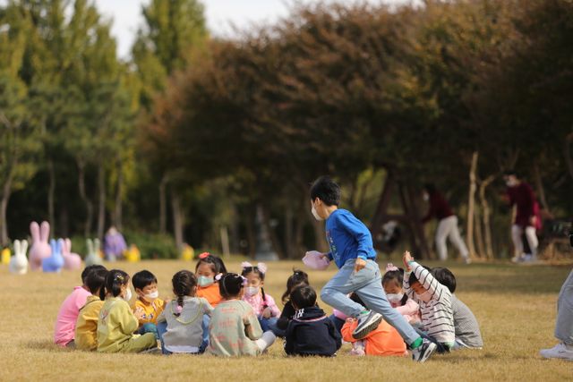 인구 구조 변화와 경제의 미래: 저출생·고령화가 바꾸는 것들